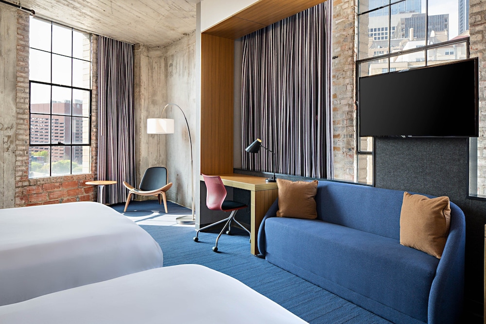 Aloft Dallas Downtown 31/49