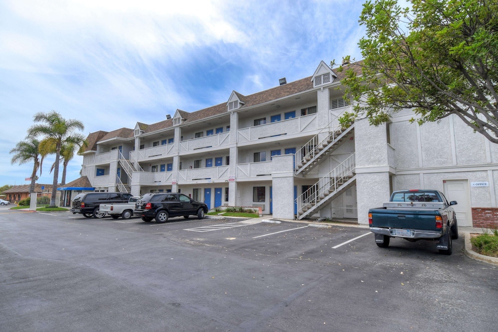 Motel6 Chula Vista, CA - San Diego 41/51