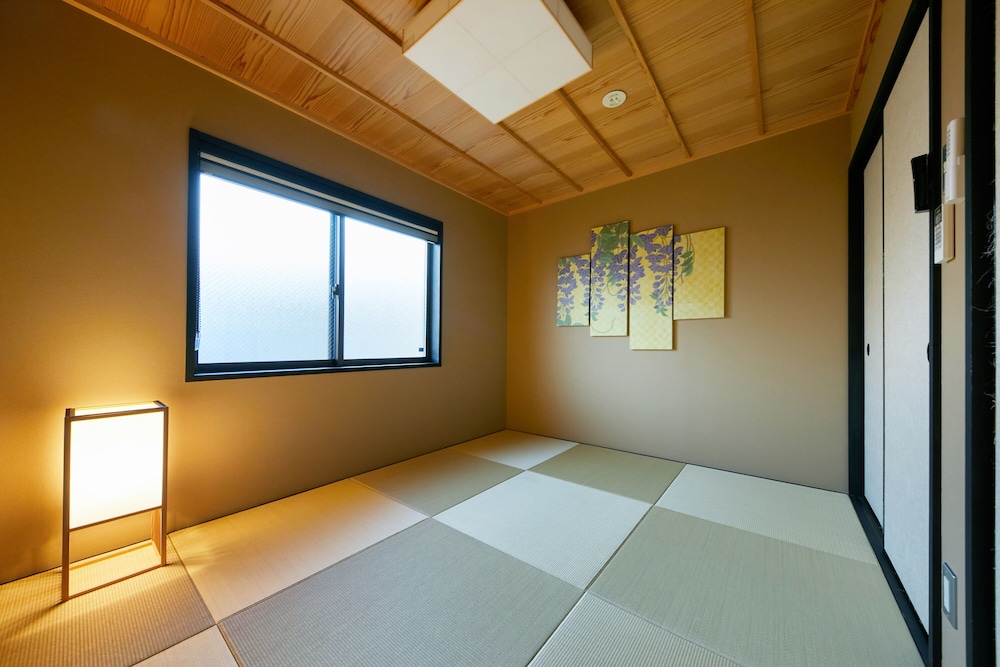 Rinn Gion Yasaka South Kikyo 58/75