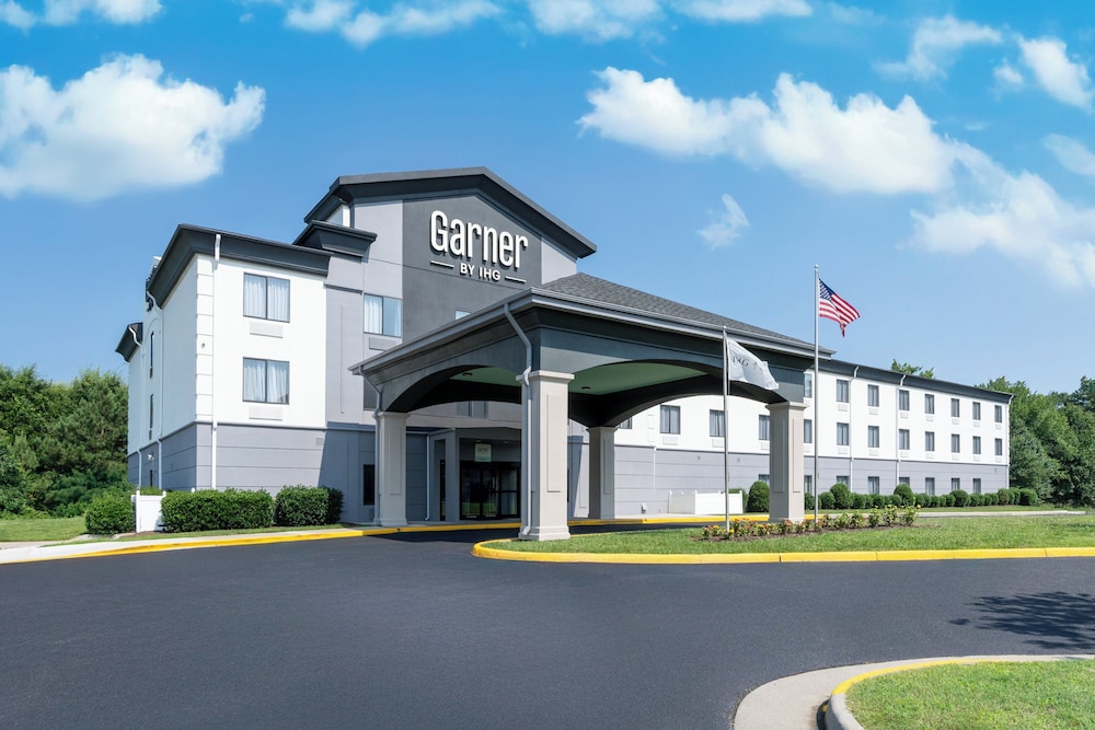 La Quinta Inn Suites Richmond Kings Dominion 42/44