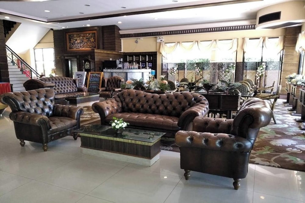 RueanPhae Royal Park Hotel 39/50