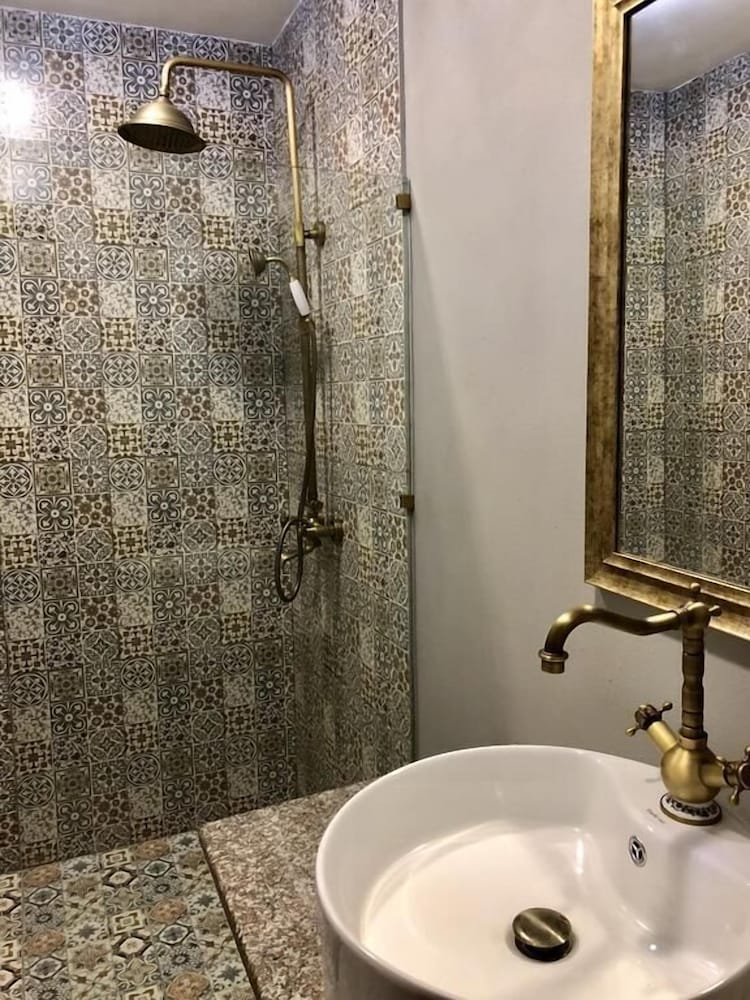 جناح فاخر بسريرين منفصلين بغرفة نوم واحدة، Sahil Inn Hotel 2/2