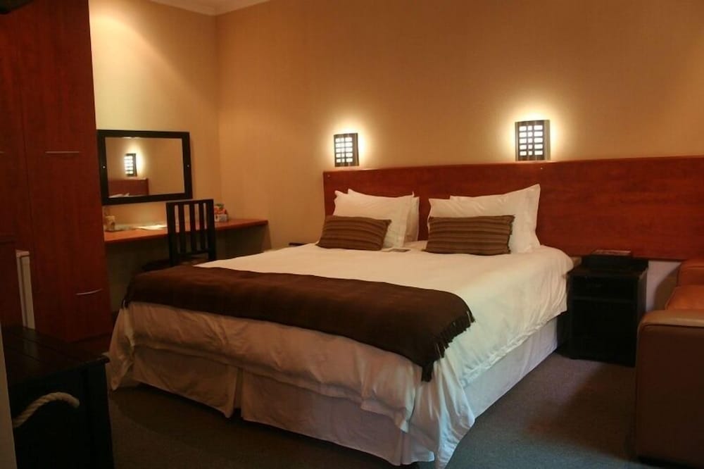 A La Martha S Air Port Guest House 8/38