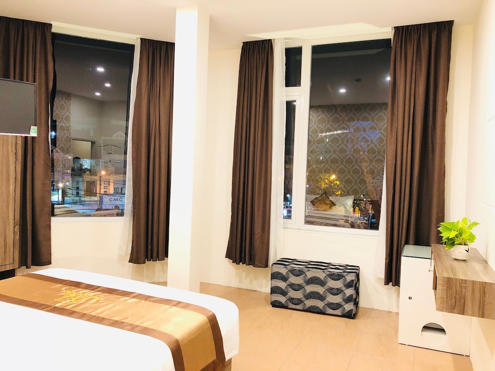 Nice Hue Hotel 32/50