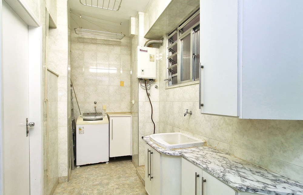 Mz Apartments Raul Pompeia 26/28
