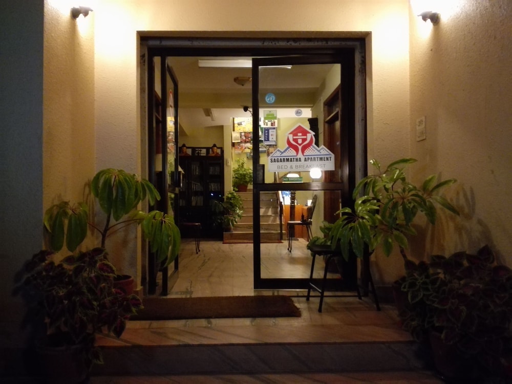 Sagarmatha Apartment Bed & Breakfast 4/49