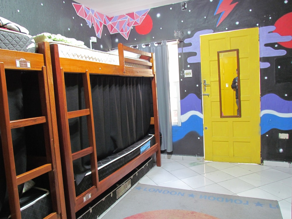 Vila Rock Hostel 6/50
