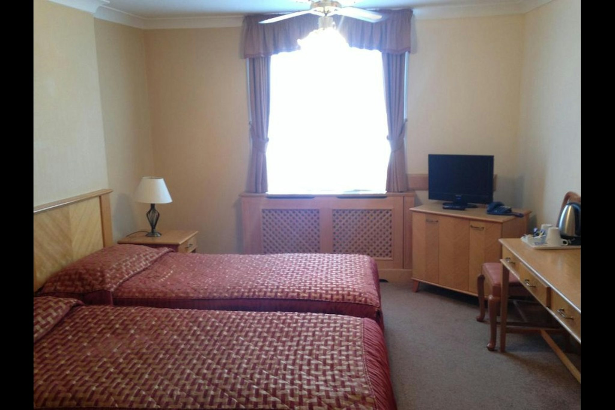 Troy Hotel 31/45