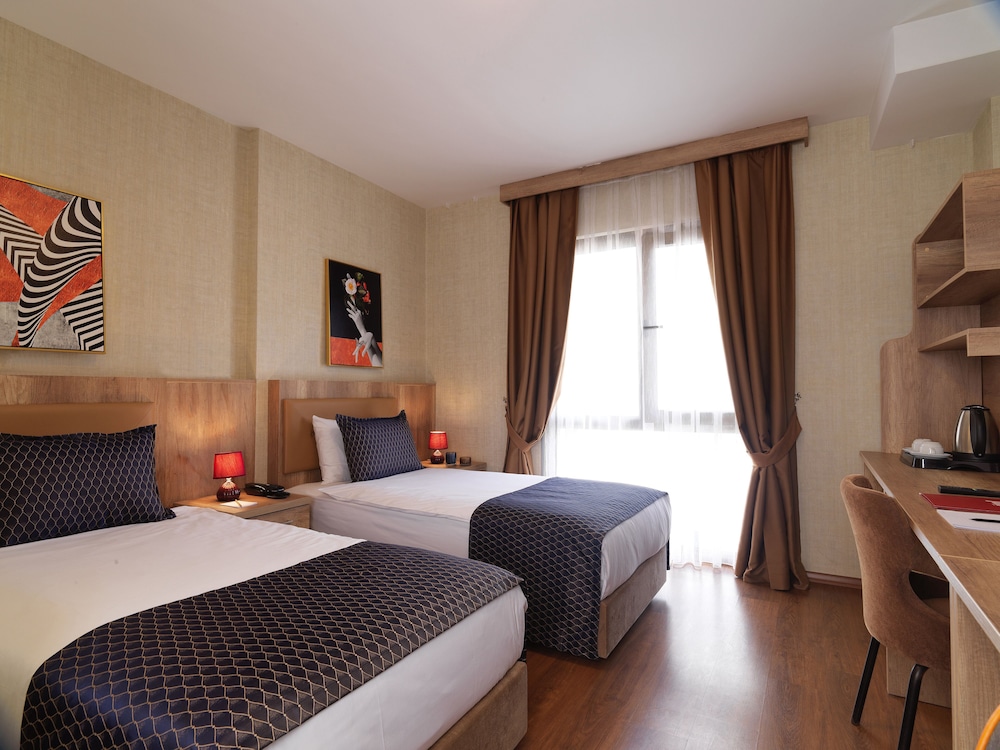 STANDARD, DOUBLE OR TWIN BED