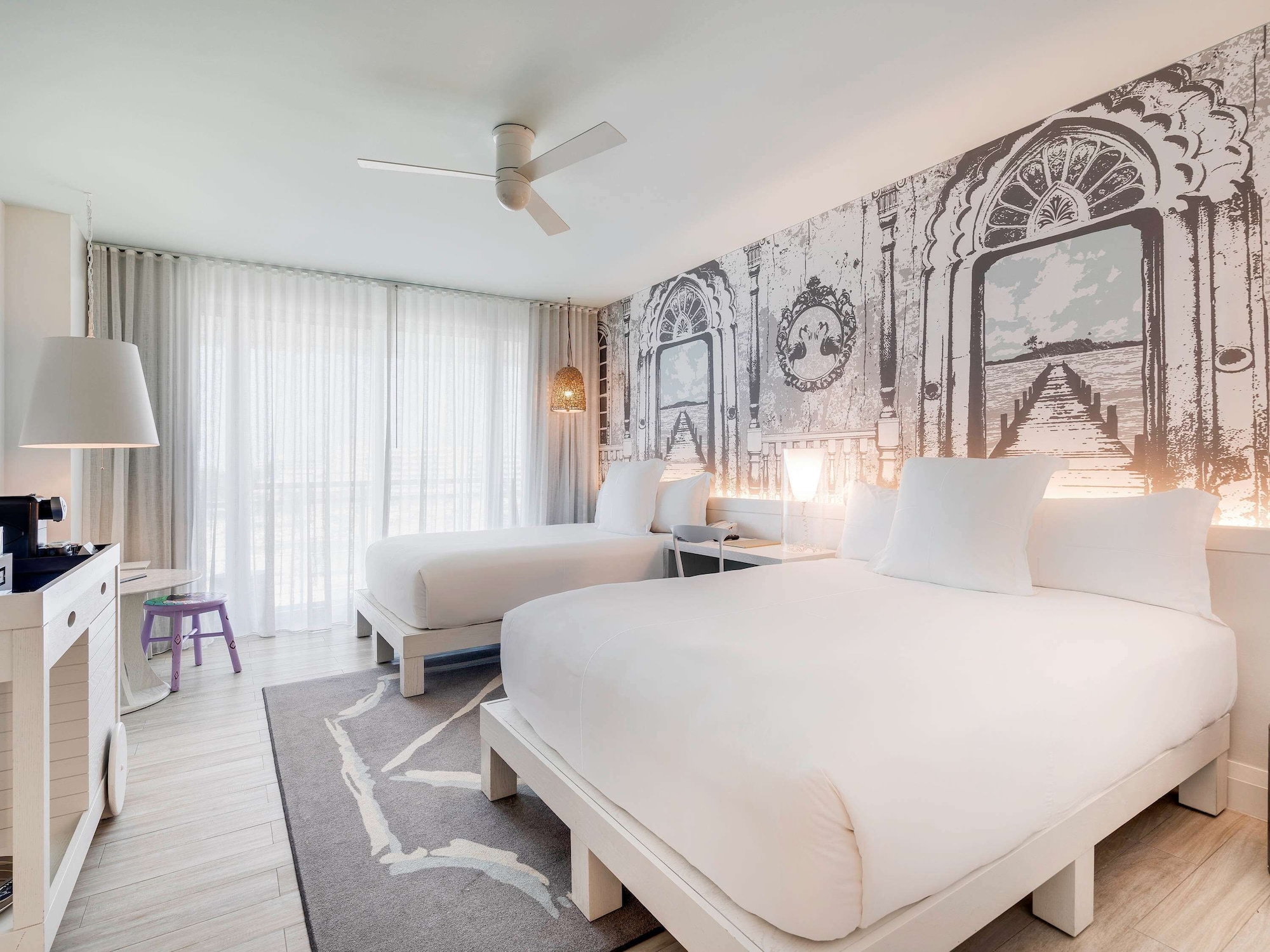 غرفة سوبيريور بسريرين كوين، SLS Baha Mar 4/9