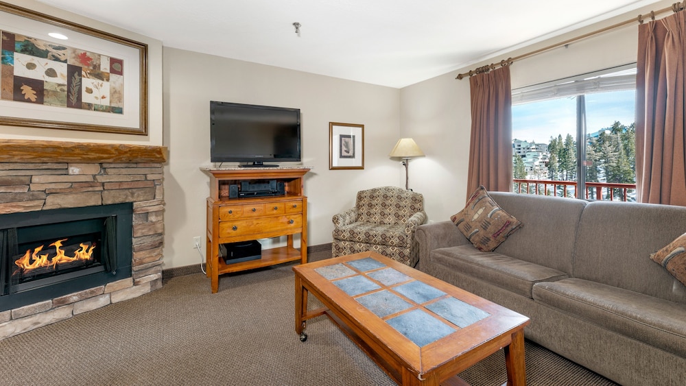 Holiday Inn Club Vacations Tahoe Ridge Resort 68/100