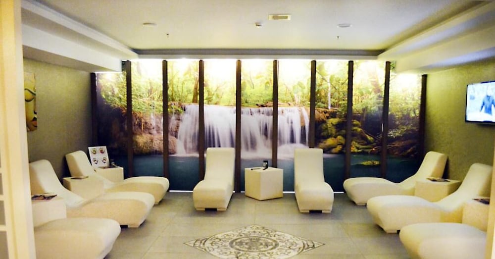 City Live Hotel 16/82