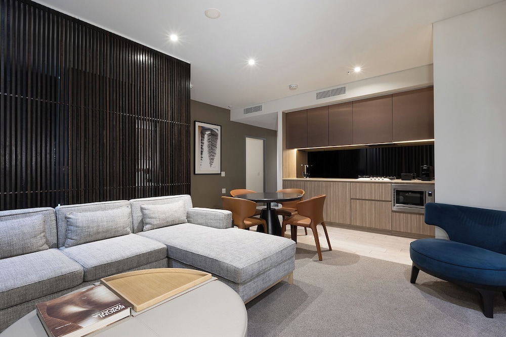 One Global Resorts Green Square 32/50