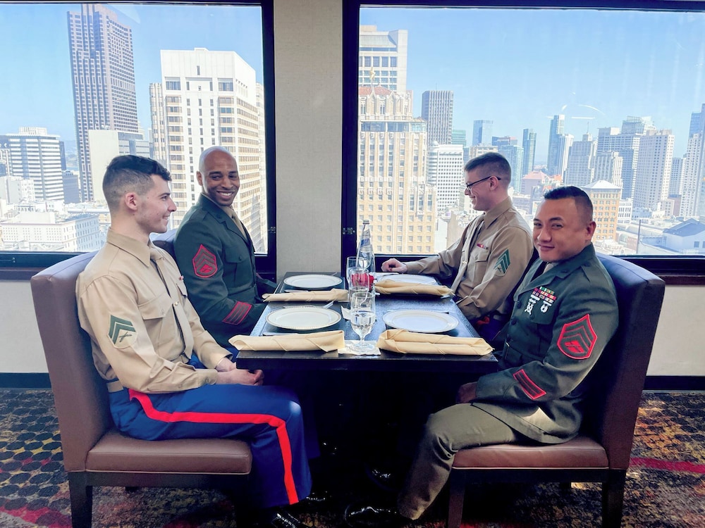 Marines Memorial Club Hotel 51/54