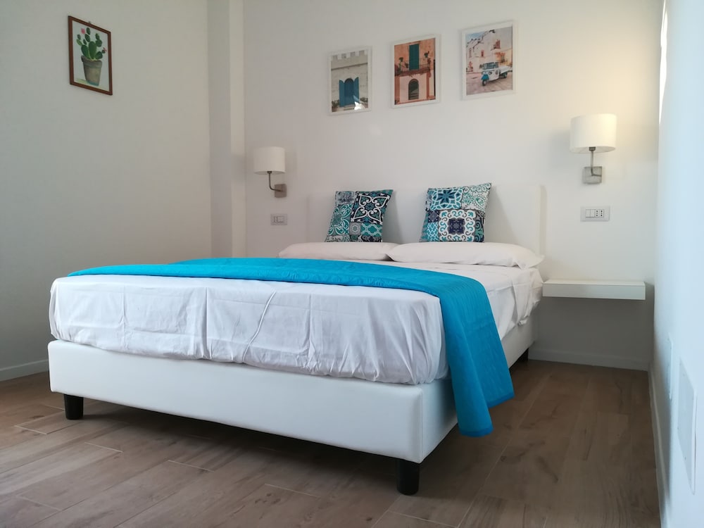 B&B Suites Via Del Mare 12/38