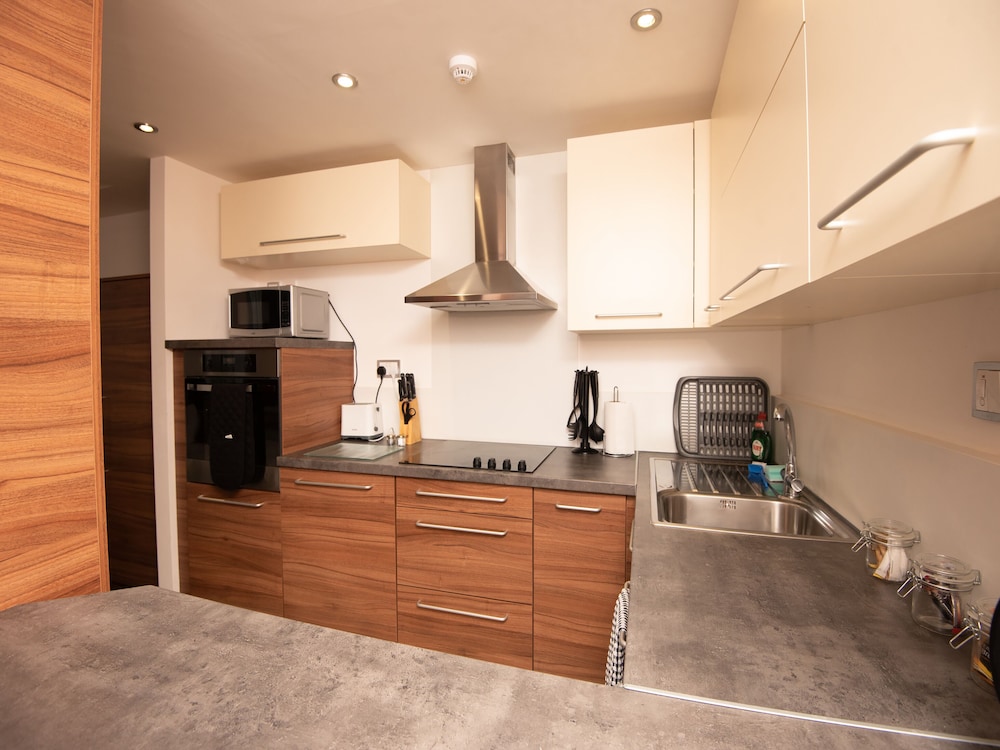 Livin Serviced Apartments 4/68