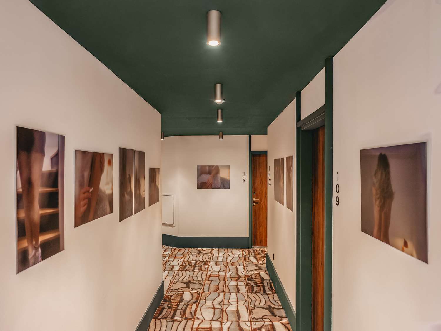 Marty Hotel Bordeaux, Tapestry Collection by Hilton 4/15