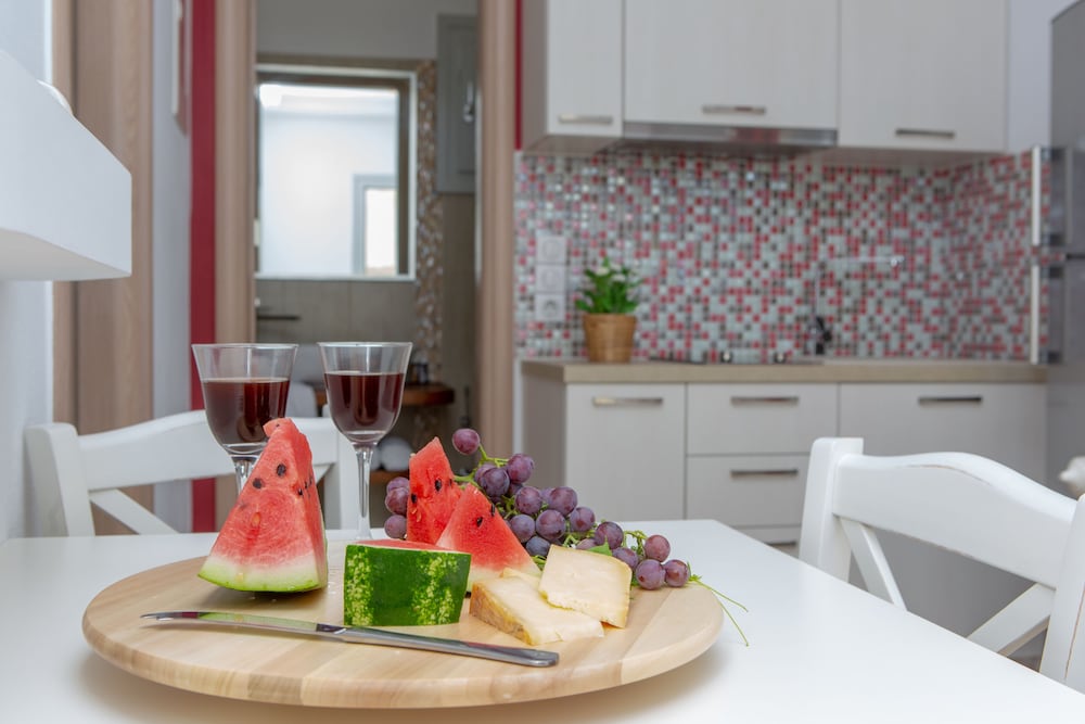 Sun and Moon Villas and Suites 48/72