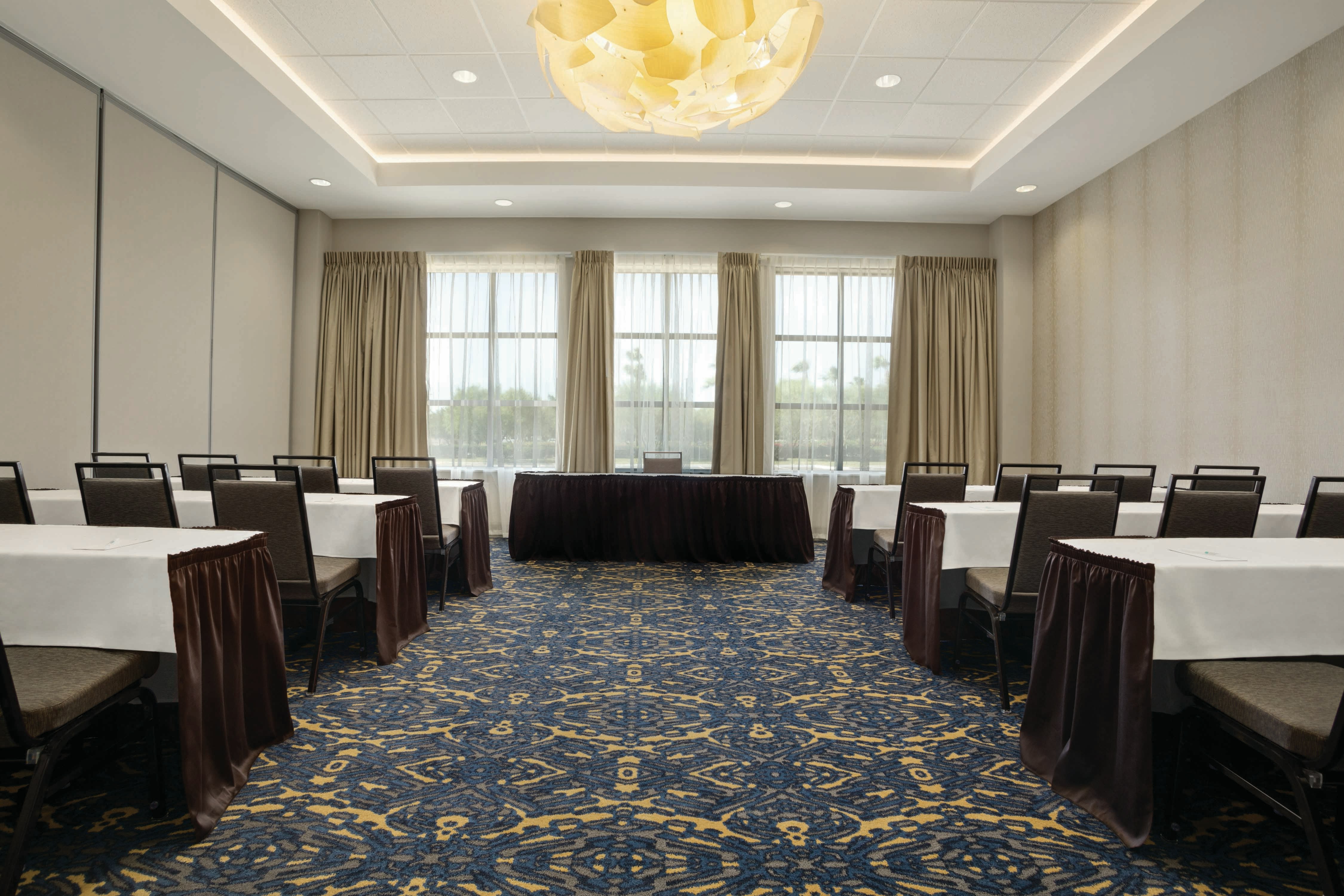 Embassy Suites By Hilton Mcallen Convention Center 51/56