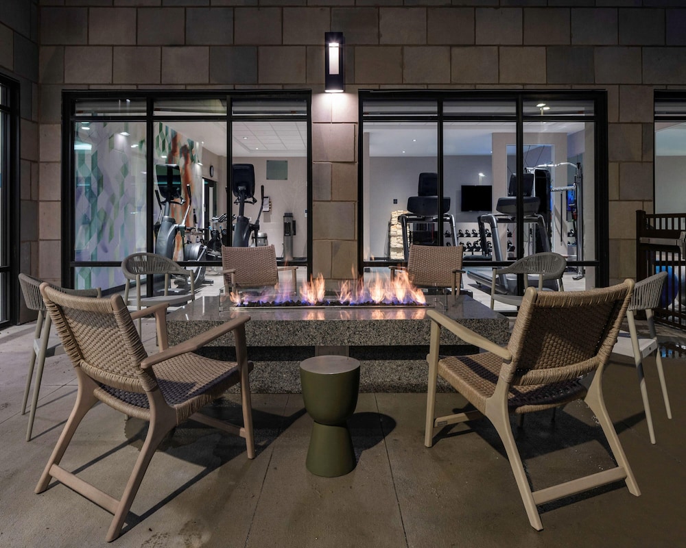 Hyatt Place Allentown / Lehigh Valley 16/23