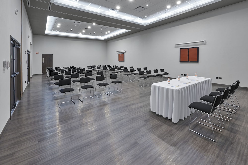 City Express by Marriott Tijuana Otay 32/38