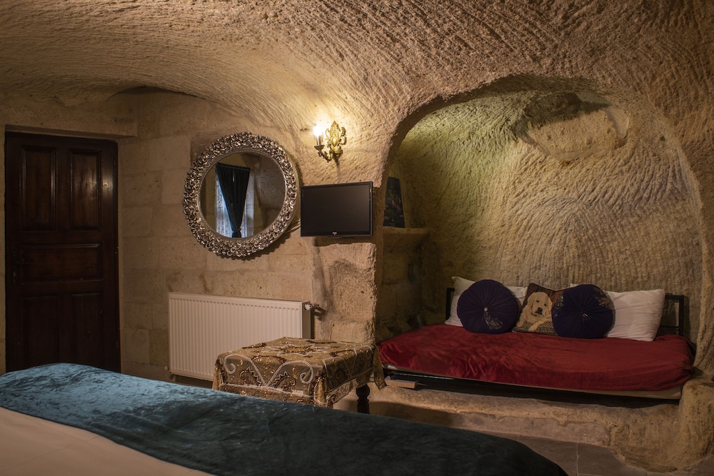 Cave Art Hotel 29/50