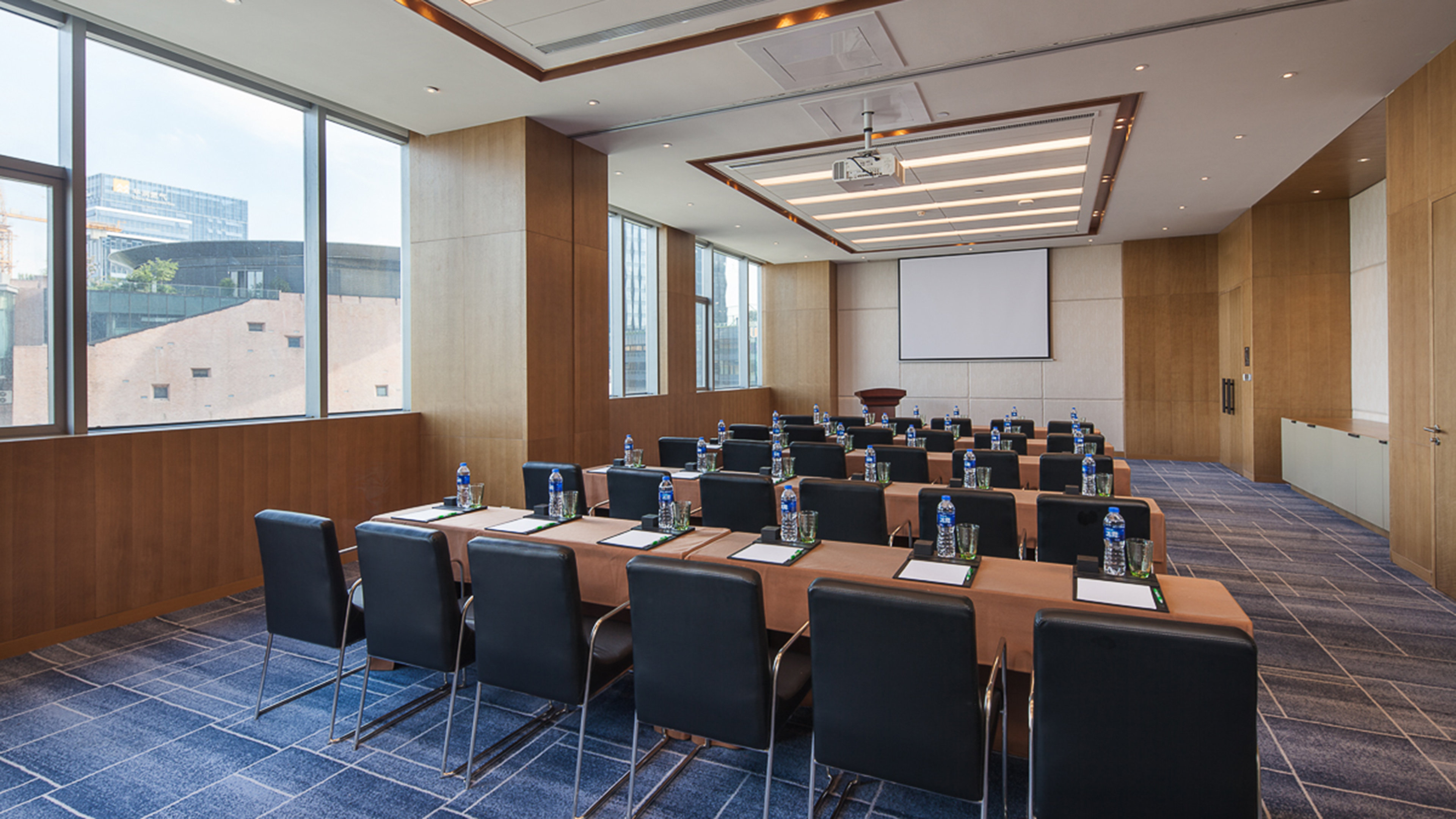 HOLIDAY INN NANJING QINHUAI SOUTH 21/34