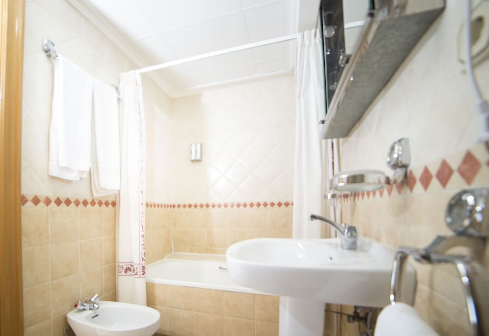 Hostal Los Gavilanes 2 47/50