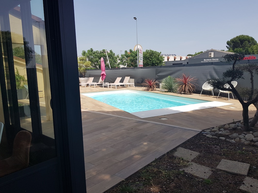 Hotel KYRIAD CARCASSONNE - Aeroport 44/49
