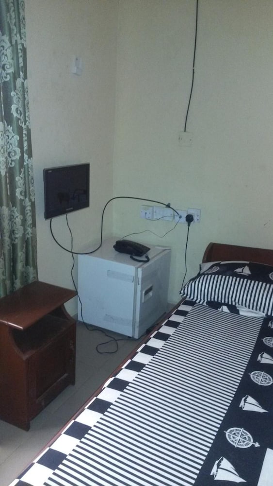 Kings Crown Hotel 15/23
