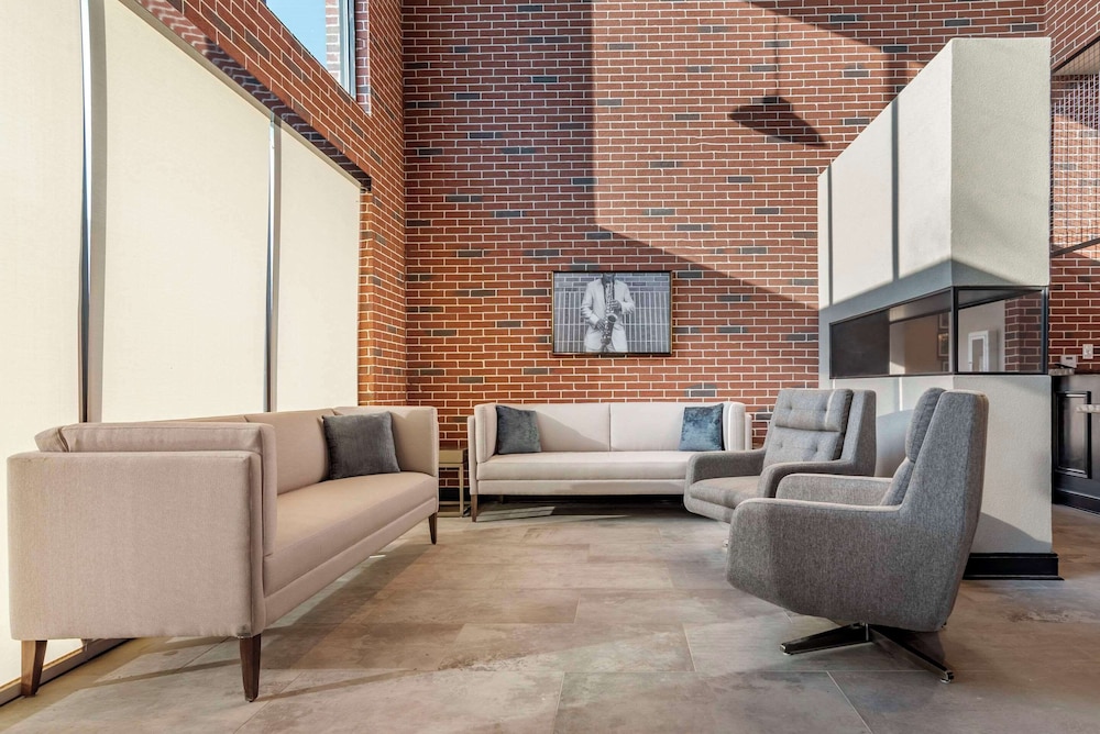 Lyric Hotel West End, Trademark Collection by Wyndham 24/50