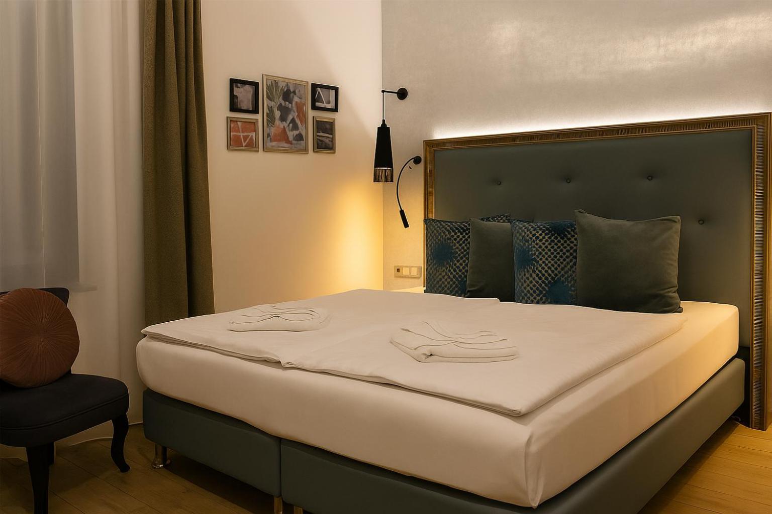 Comfort, Double Bed, No Window