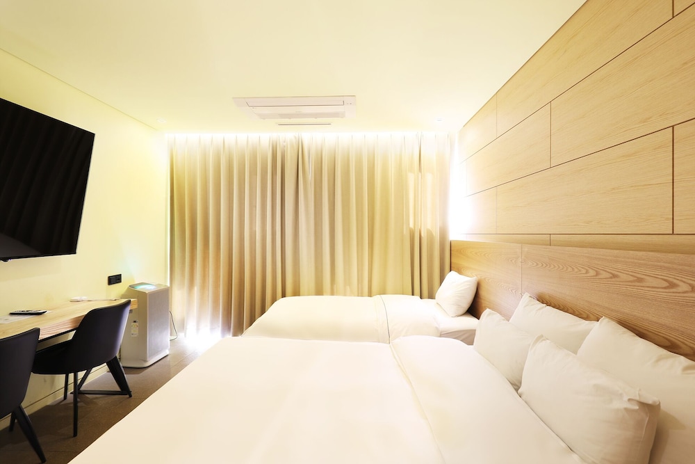 Hotel the Designers Jongno 20/68