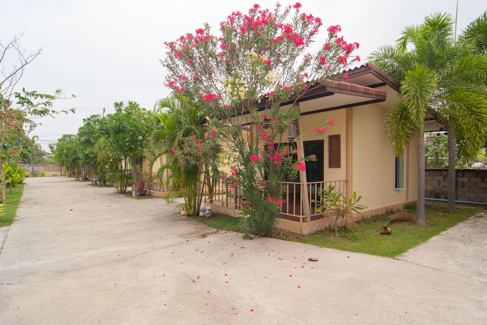 Nawang Resort 4/45