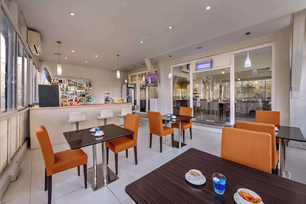 Golden Tulip Candolim Goa 55/77