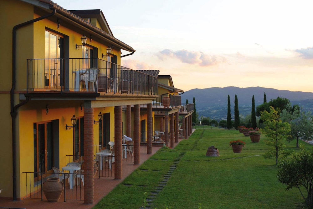 Fattoria Degli Usignoli 50/56