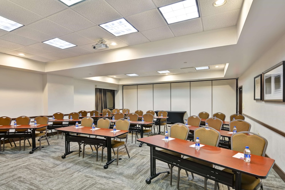 Hyatt Place Memphis Wolfchase Galleria 39/51
