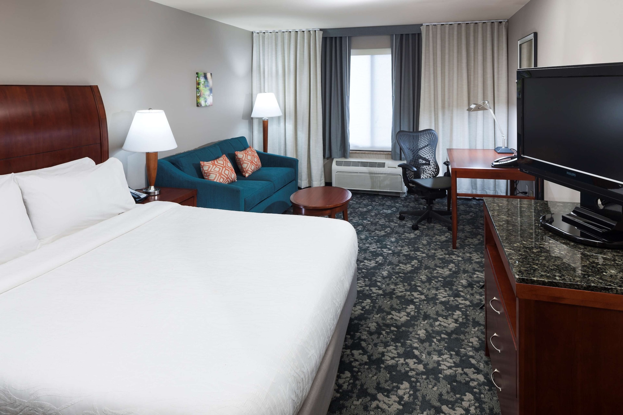 Evolution, King Bed, Sofa