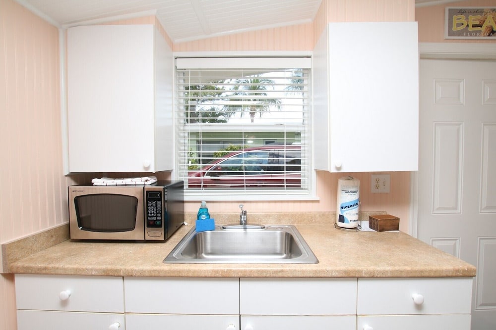 Beach, Cottage, Queen Bed، Sunset Cove Beach Resort 7/7