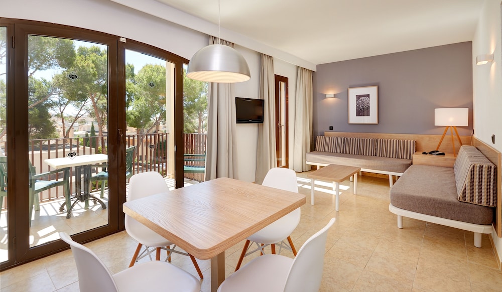 Protur Floriana Resort Aparthotel 7/30