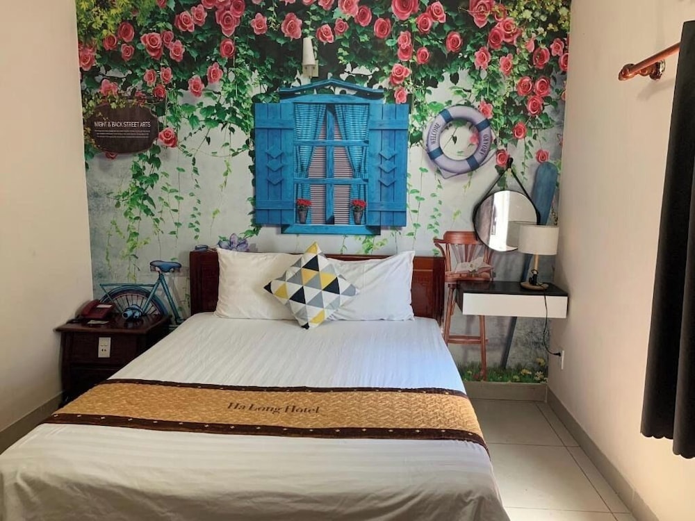 Ha Long Hotel 14/24
