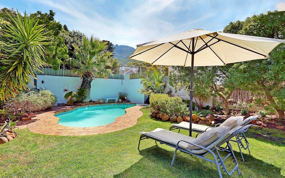 Hout Bay Beach Cottage 41/49