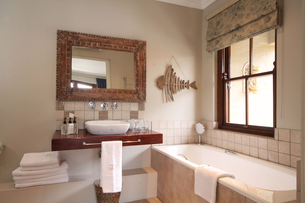 Lavender Manor Guest Lodge 49/50