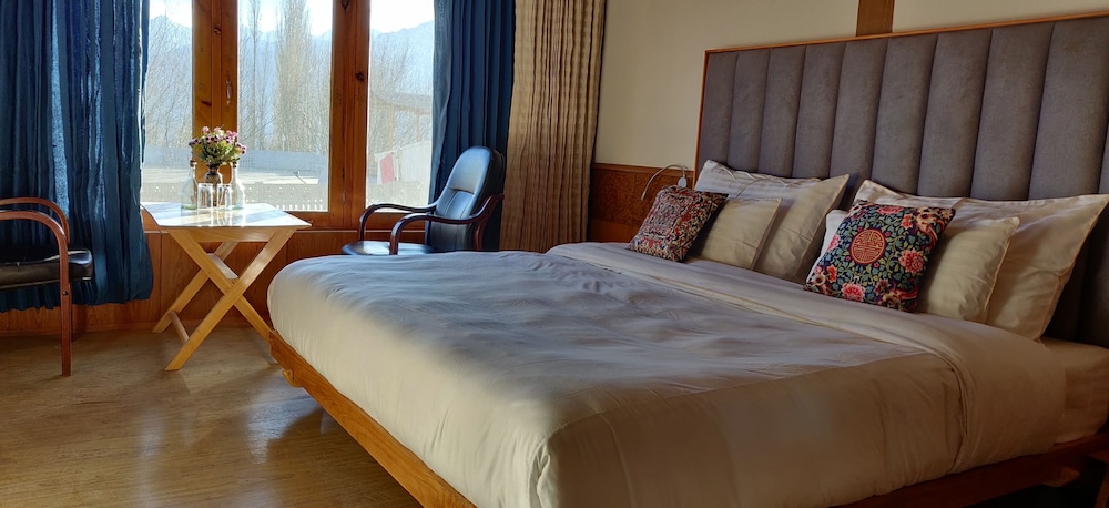 Hotel Cho Palace 6/26