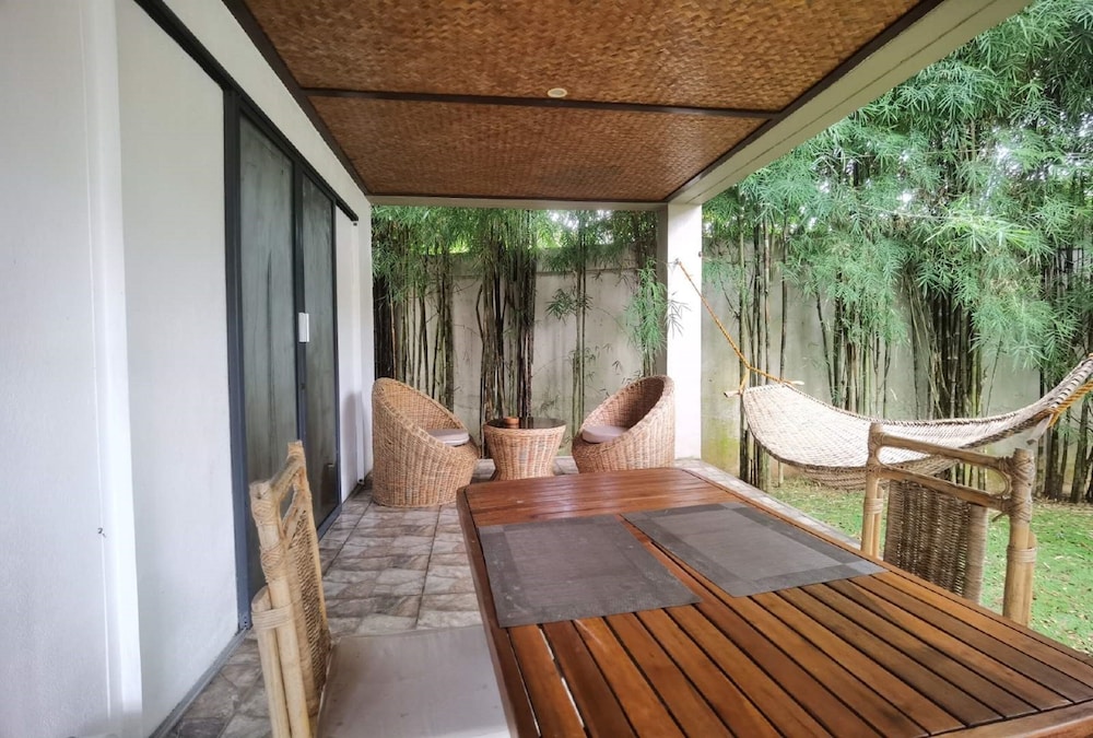 Munting Paraiso 39/66
