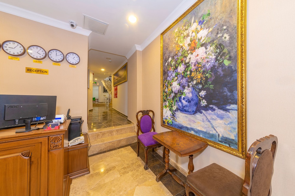 Saint George Boutique House 5/66