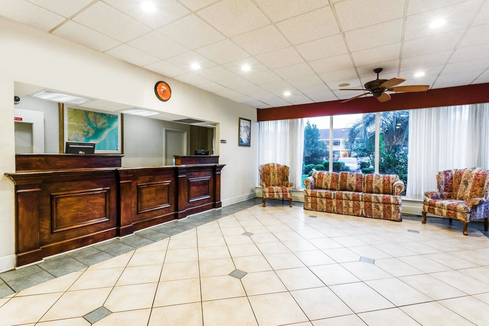 Super 8 by Wyndham Hardeeville/Savannah North 10/24