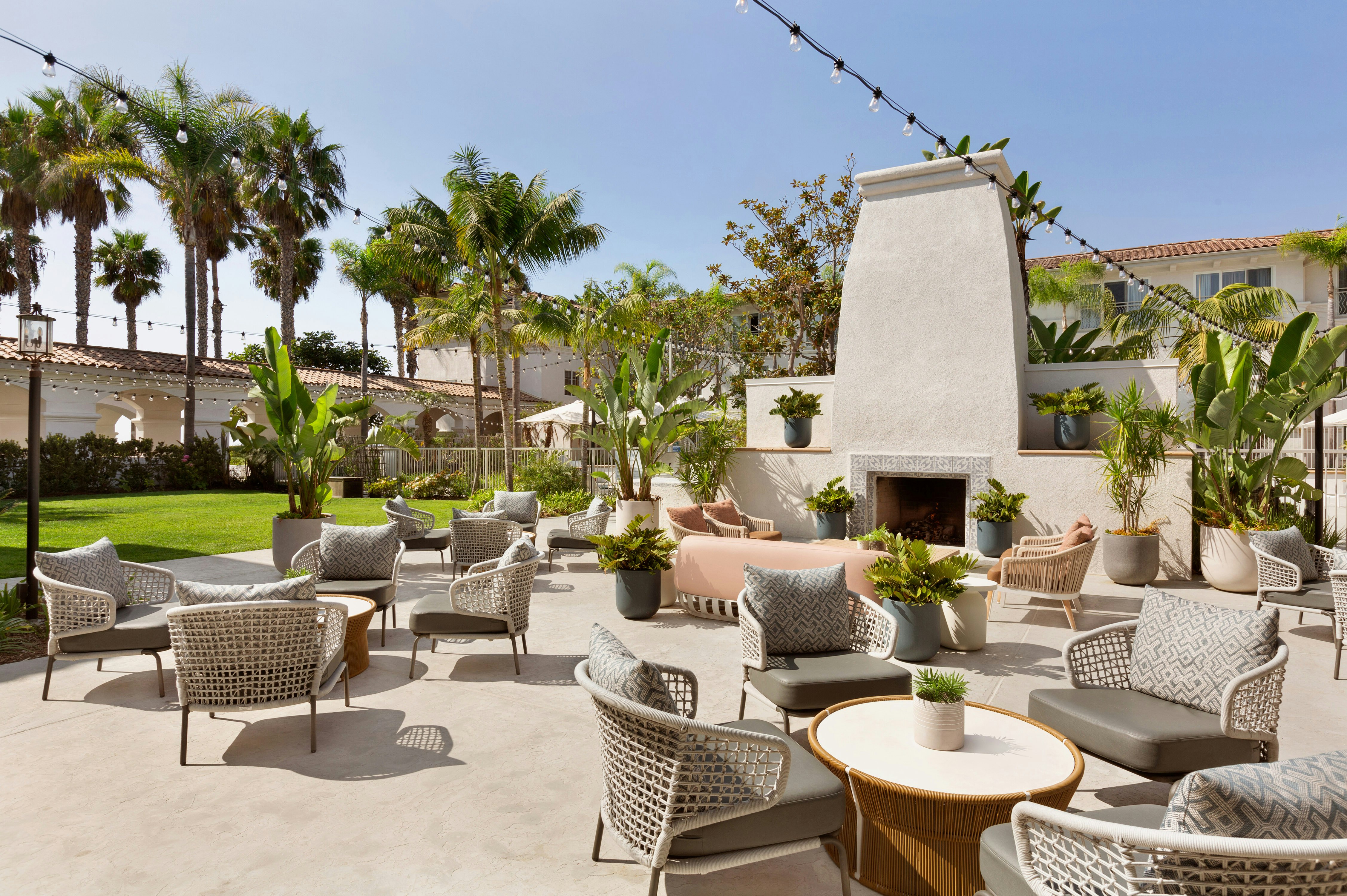 Hilton Garden Inn Carlsbad Beach 51/92