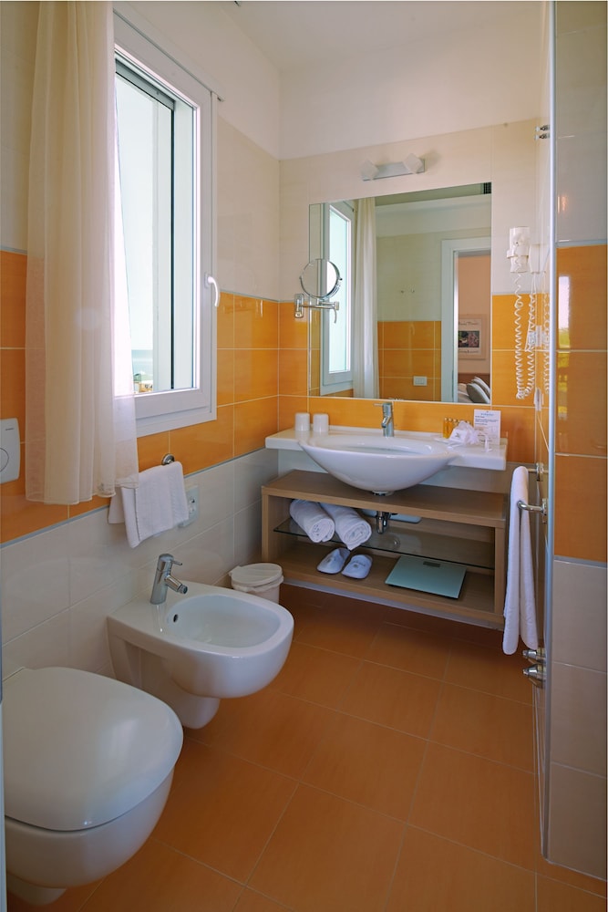 JESOLOPALACE HOTEL & APARTHOTEL 32/69