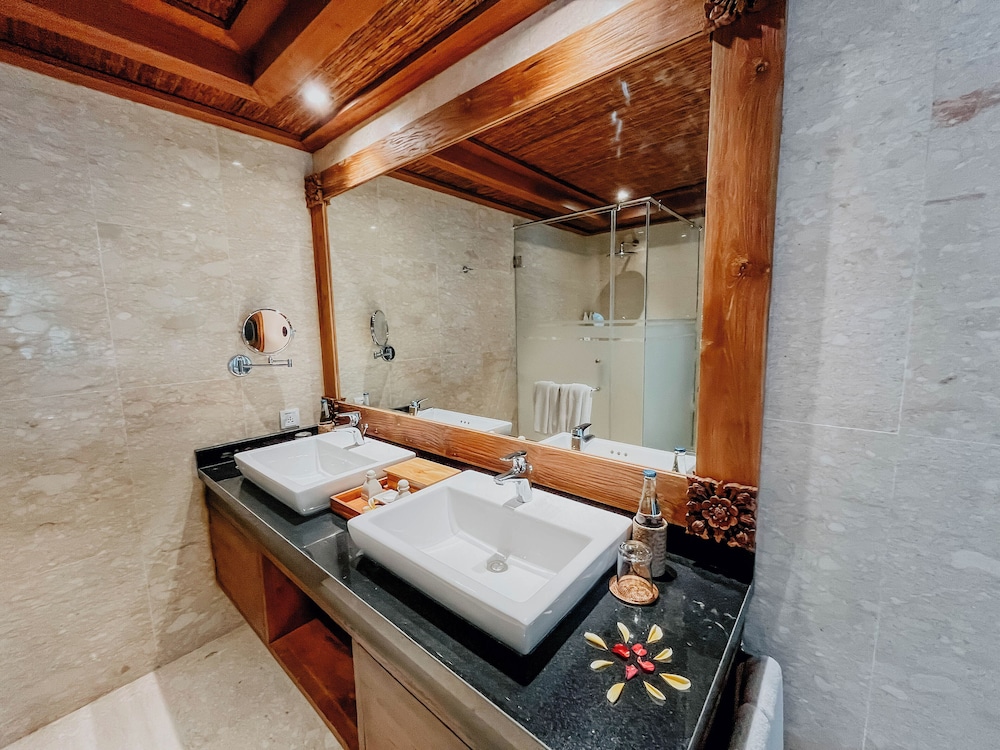 Sakti Garden Resort and Spa 49/50